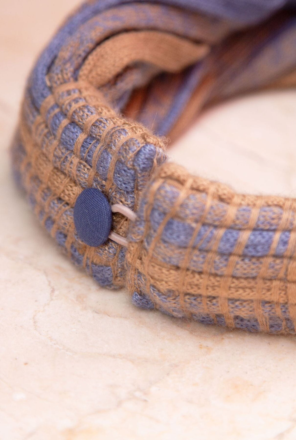 COLLAR CASHMERE/ SEDA AZUL VAQUERO/ CAMEL