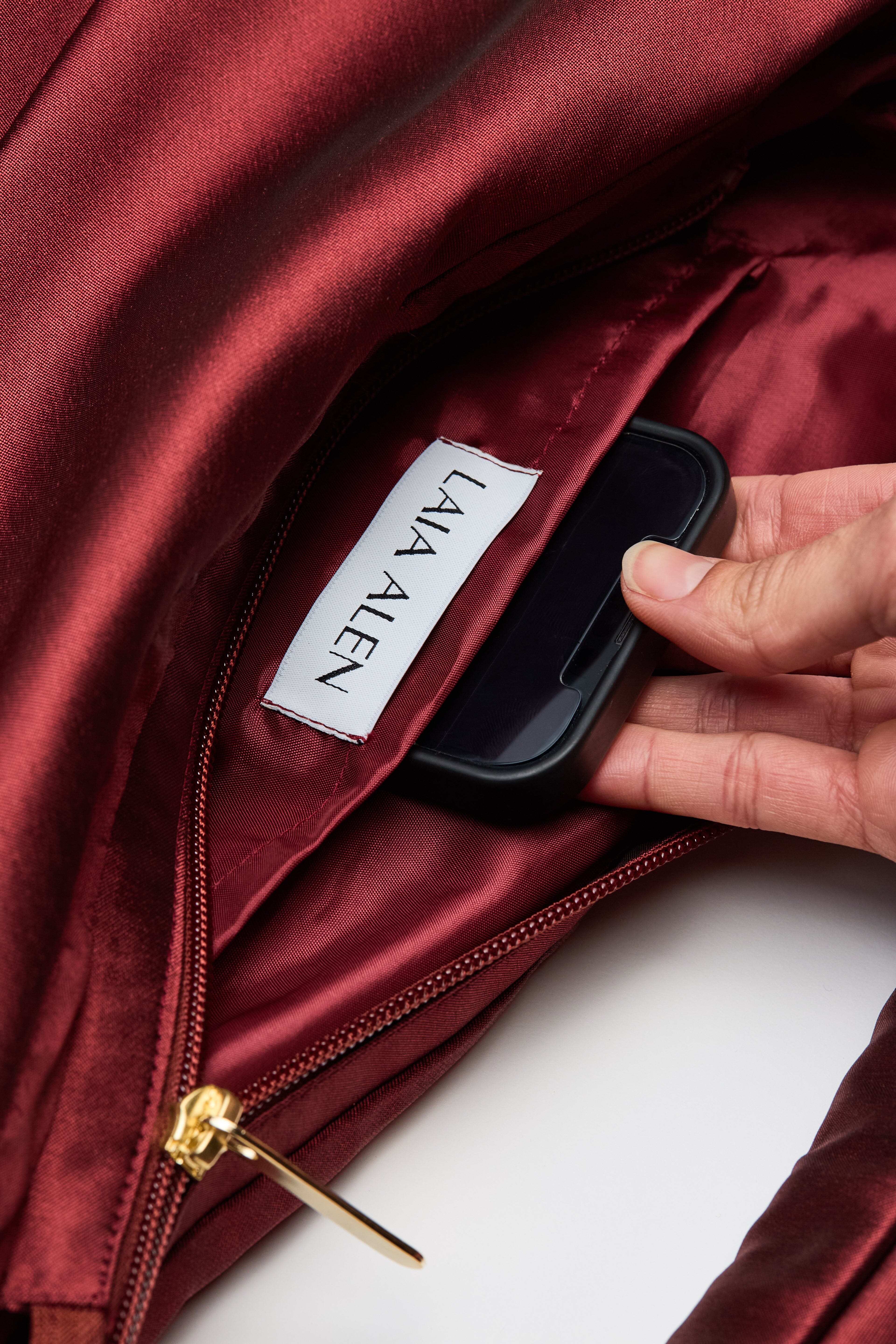 Fina Tote Bag Wine