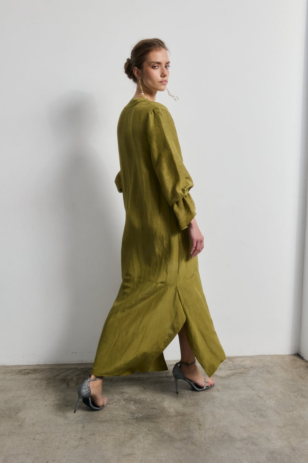 PREORDER Vestido Lea verde oliva