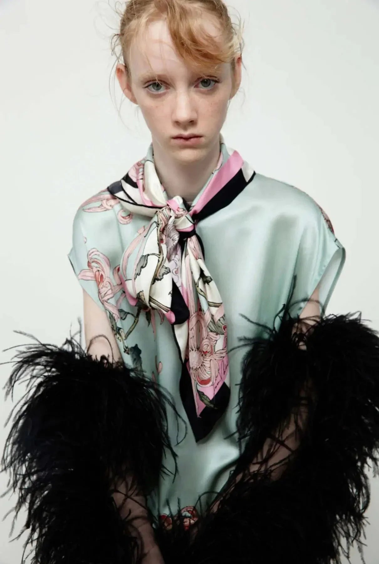 Swan gloves