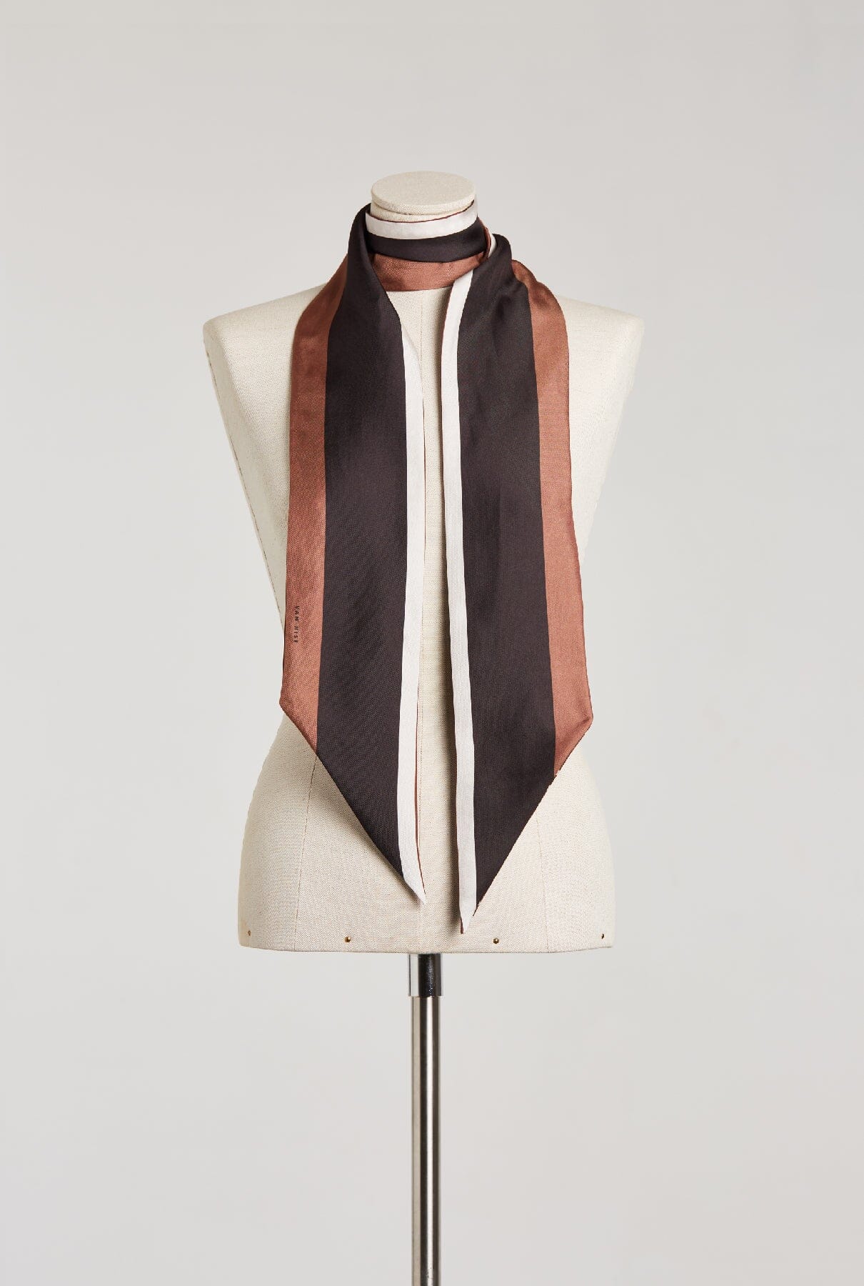 Veronica scarf chocolate
