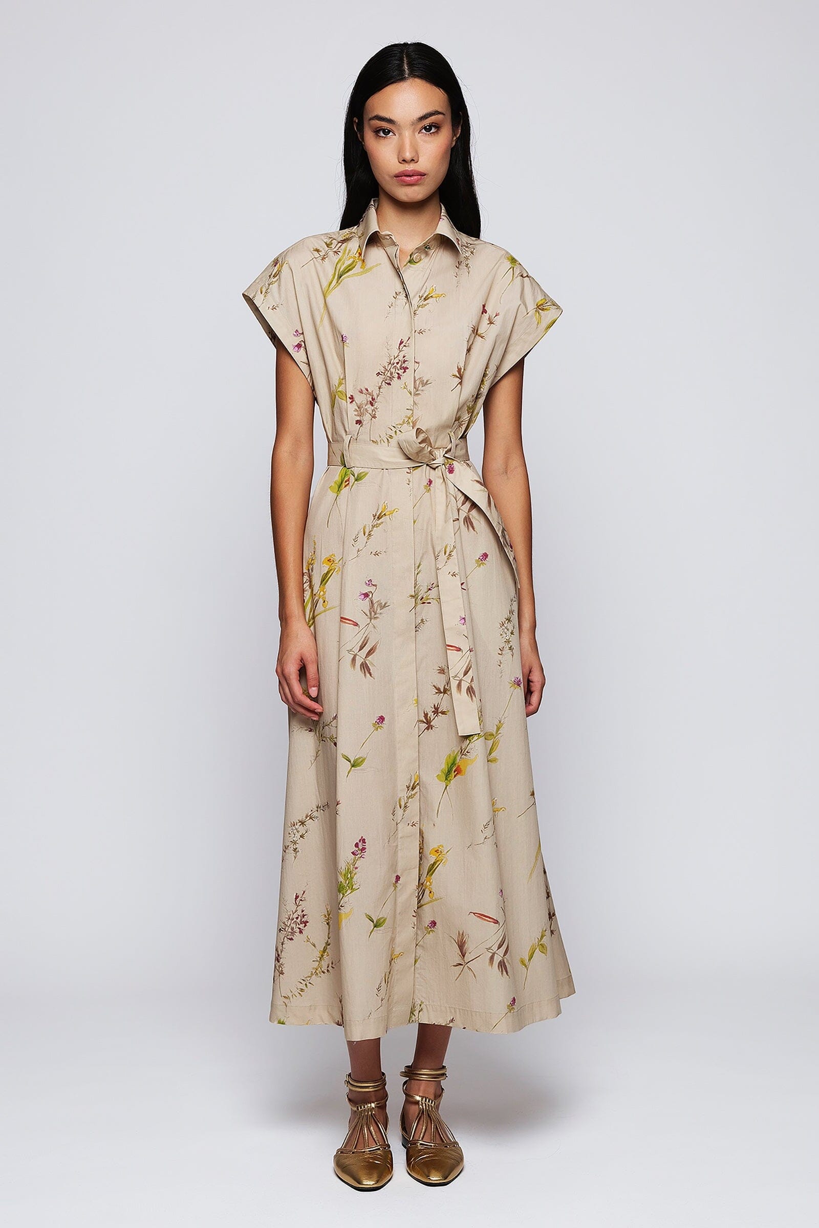 Vestido camisero beige estampado floral