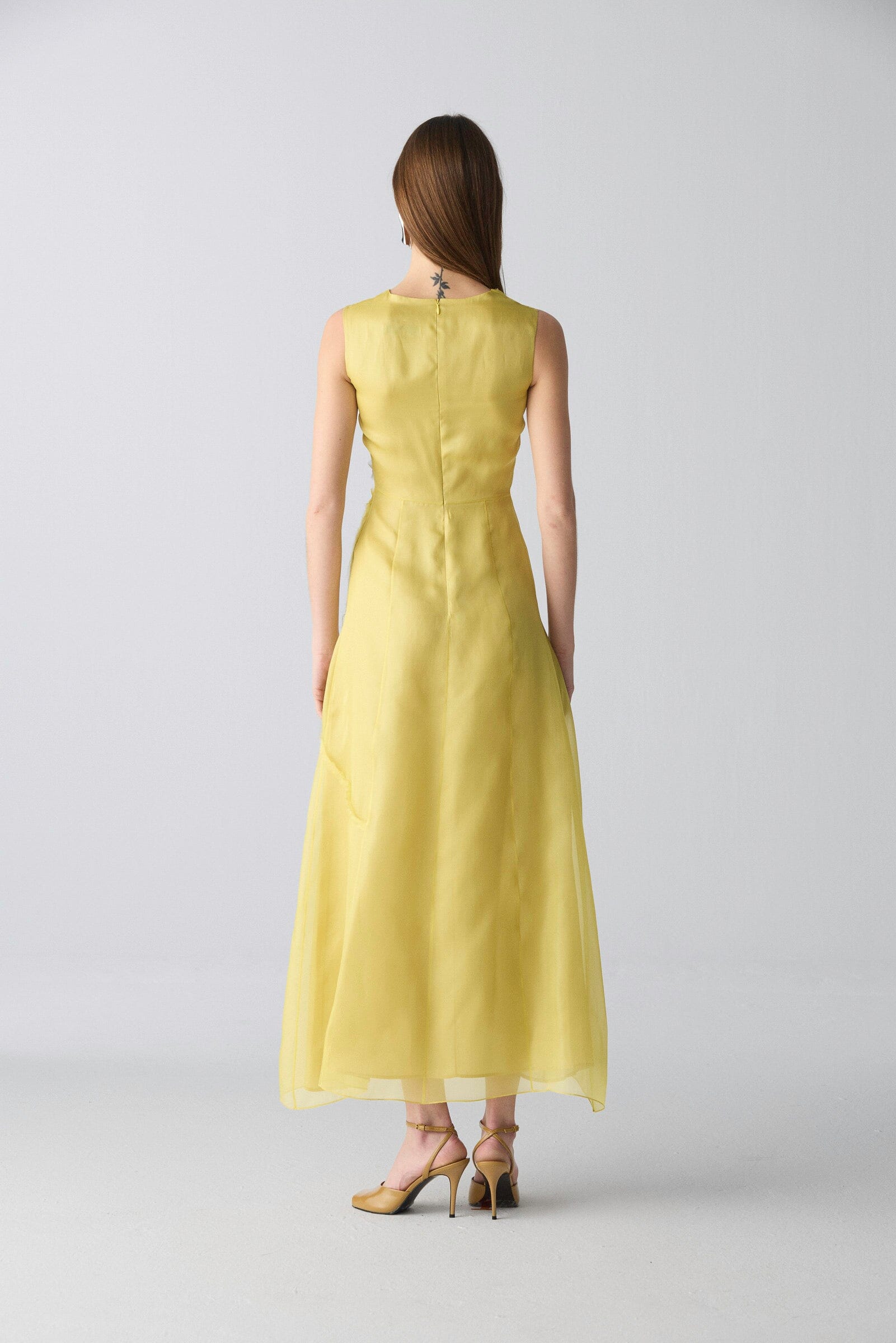 Vestido drapeado orgánico amarillo