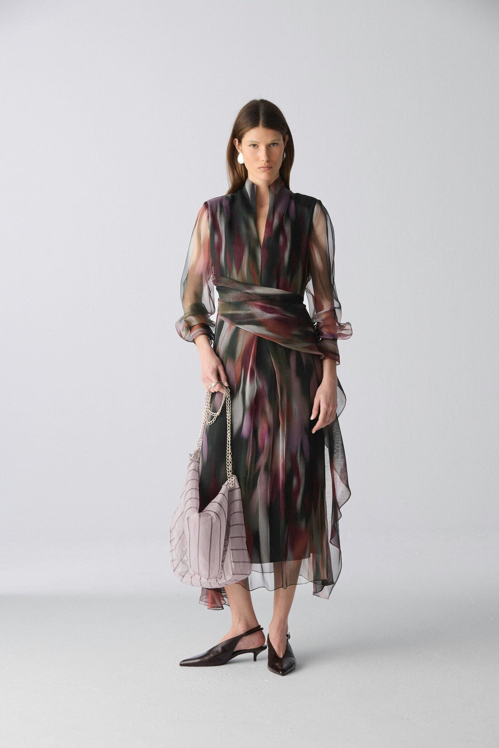 Vestido midi cruzado organza estampada